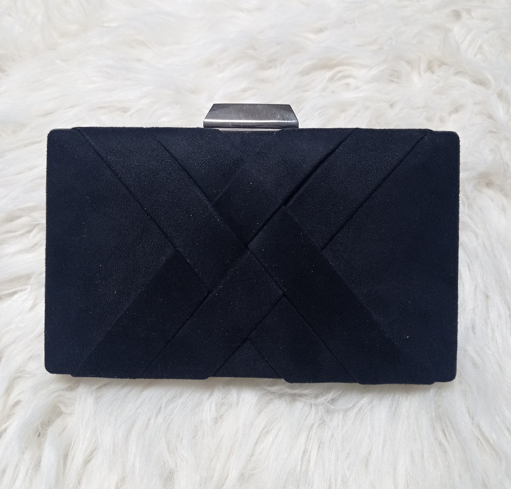 BOLSO CLUTCH NEGRO DE ANTELINA