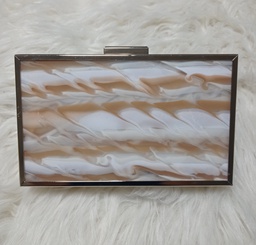 BOLSO CLUTCH DE PASTA EN TONOS BEIGE Y MARRONES